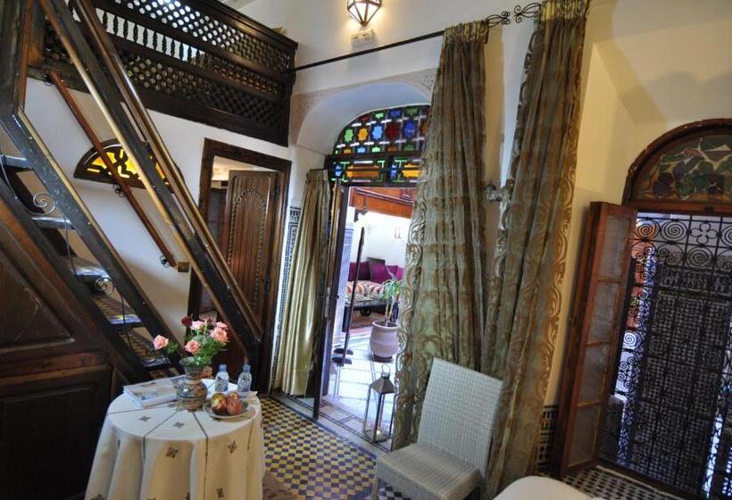 سوییت, Riad Adarissa