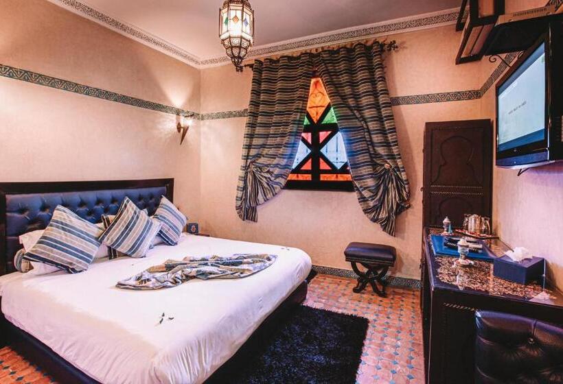 اتاق لوکس, Riad Mabrouk