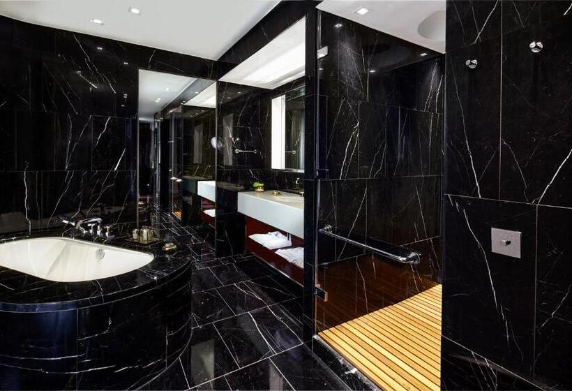 Люкс Повышенной Комфортности, Bulgari Hotel London
