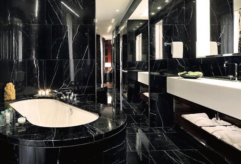 Люкс Повышенной Комфортности, Bulgari Hotel London