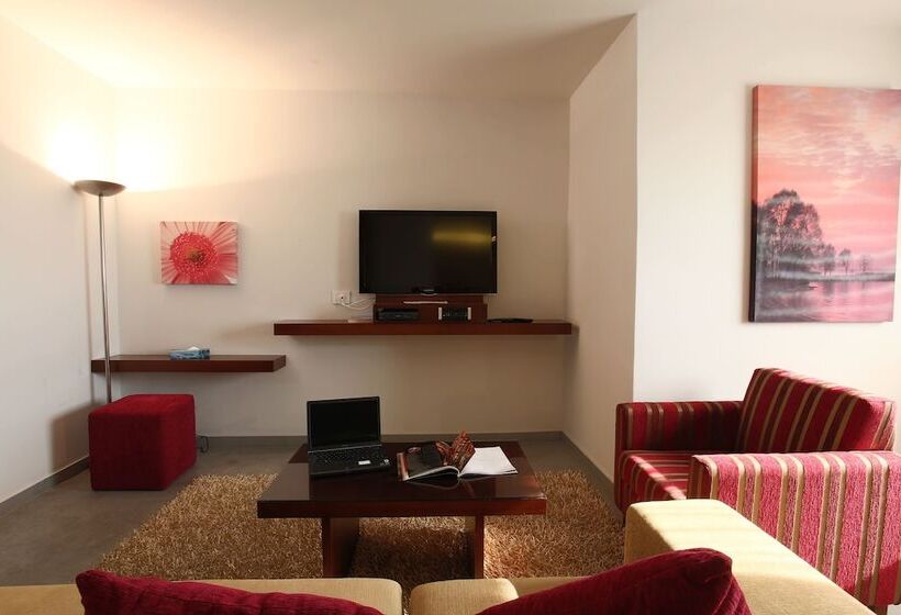 سوئیت پریمیوم, Monoberge Byblos