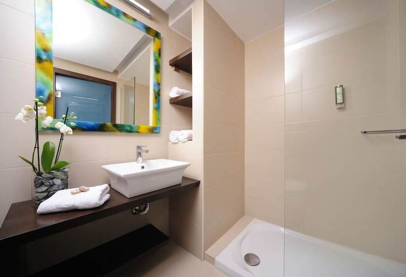 스탠다드 스튜디오, Steris Elegant Beach Hotel & Apartments