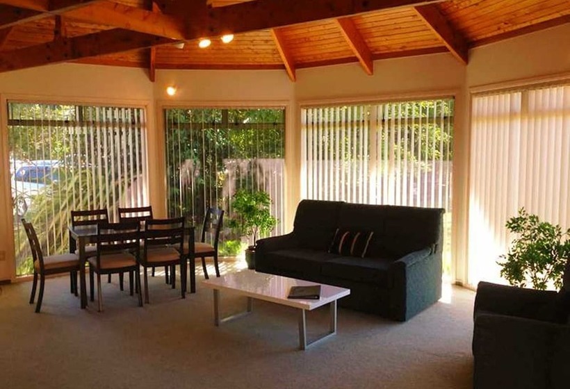 管理人员工作室, Rotorua Coachman Spa Motel