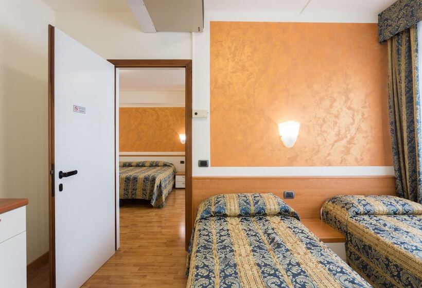 Семейный Номер, Airmotel