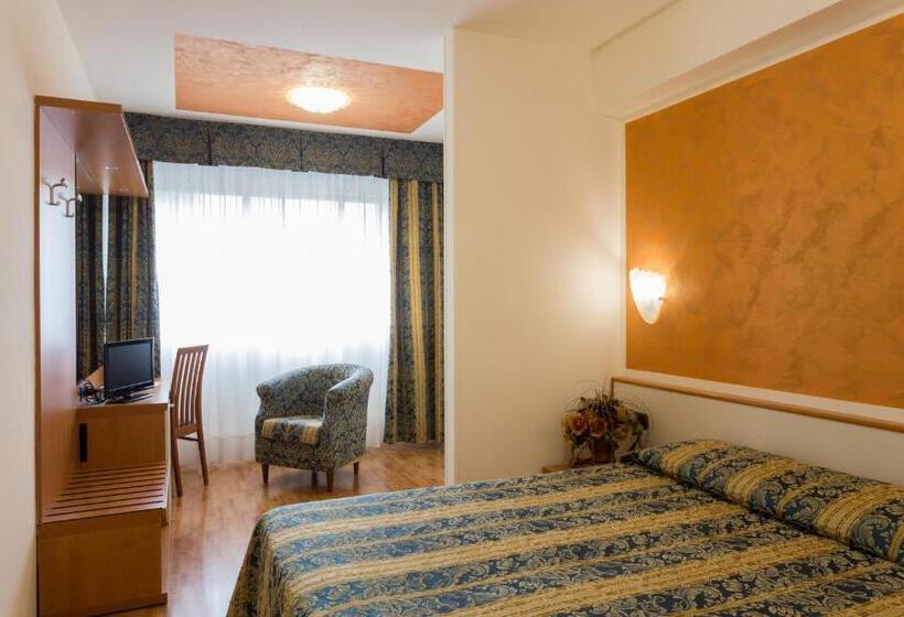 Номер Economy, Airmotel