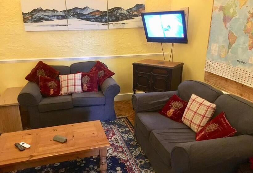 Quarto Familiar Superior, Chase The Wild Goose, By Fort William