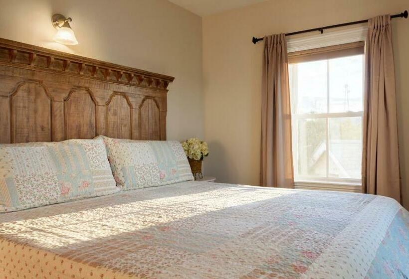 اتاق استاندارد با تخت بزرگ, Avonlea