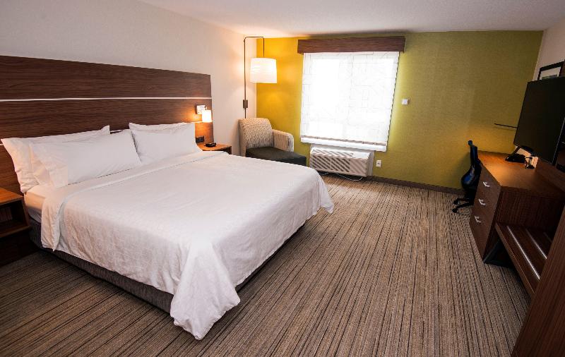 Стандартный Номер Кровать Кинг, Holiday Inn Express Hotel & Suites Hinton, An Ihg