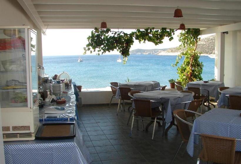 Escritório Estándar, Cyclades Beach