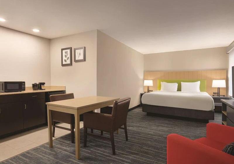 キングサイズベッドのスイートルーム, Country Inn & Suites By Radisson, Dunn, Nc