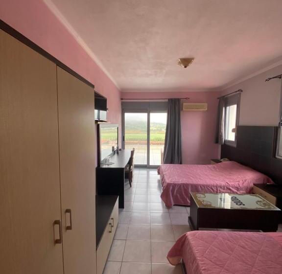 豪华三人间, Sozos Inn Hotel Vonitsa