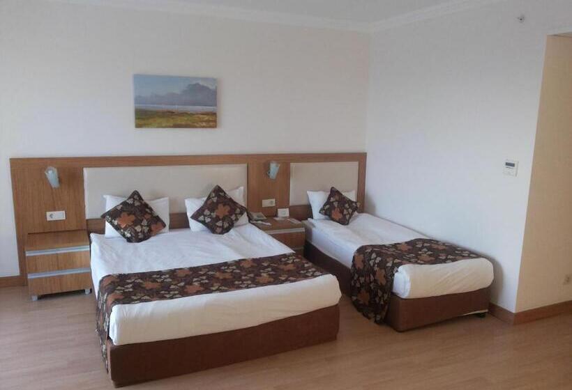 标准三人间, Cenger Beach Resort Spa  All Inclusive