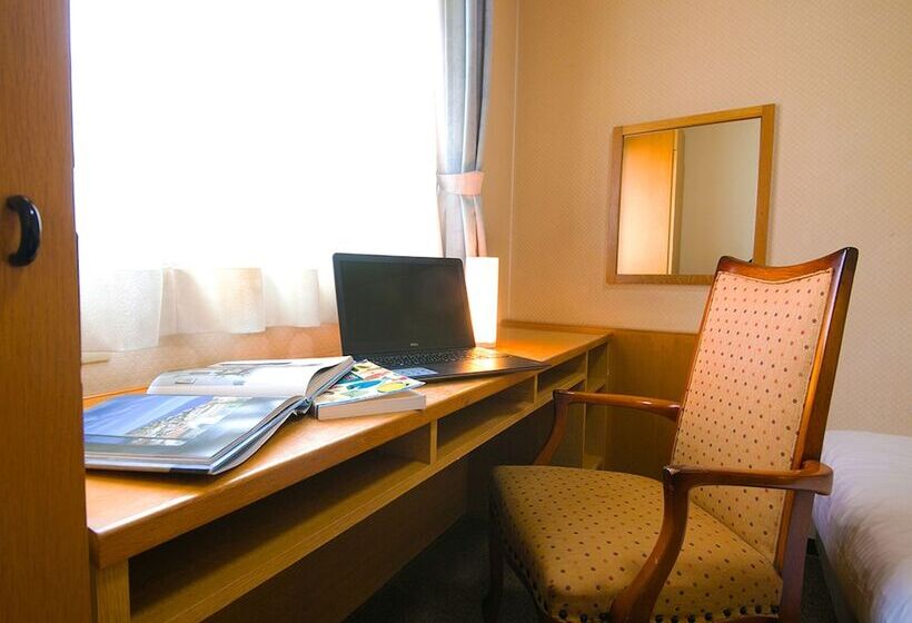Студия Стандарт, Heiwadai Hotel 5