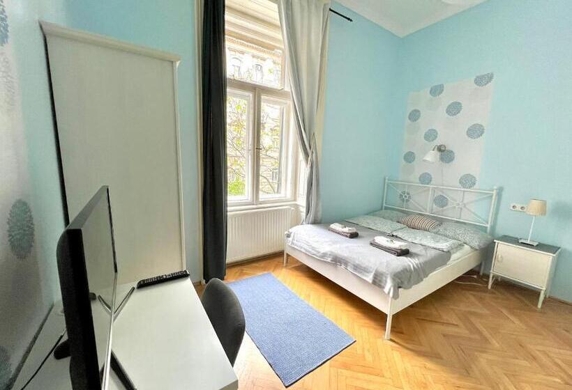 Номер Стандарт, Jazzy Vibes Parliament Rooms And Ensuites