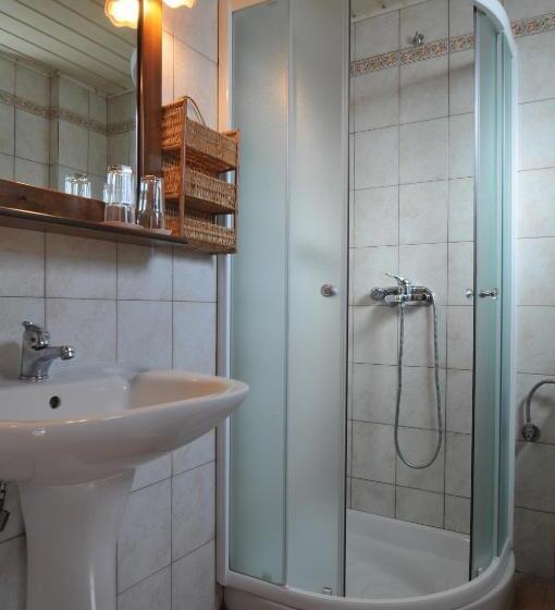 اتاق استاندارد, Aphrodite's Inn Kalavrita