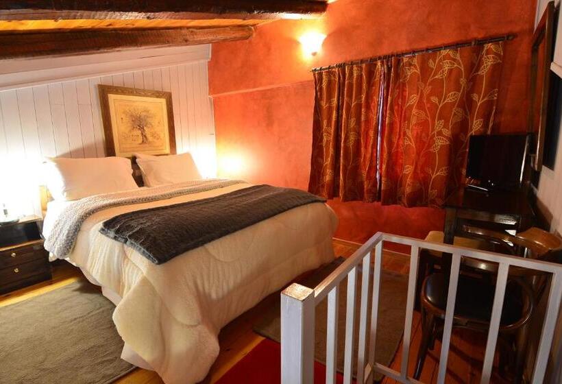 سوئیت پنت هاوس, Aphrodite's Inn Kalavrita