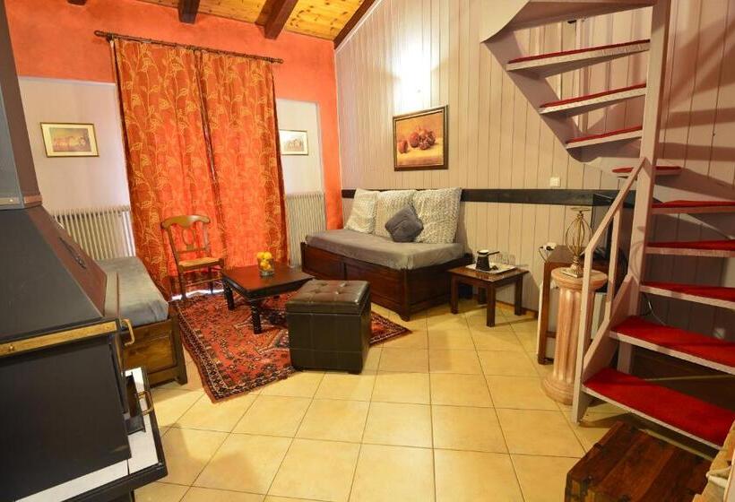 سوئیت پنت هاوس, Aphrodite's Inn Kalavrita