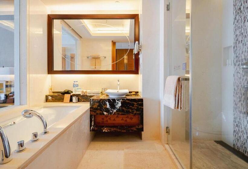 Номер Deluxe Вид на Море с Балконом, Pullman Haikou