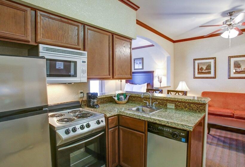 سوییت, Comfort Suites University Drive