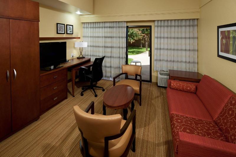 Стандартный Номер Кровать Кинг, Courtyard Texarkana