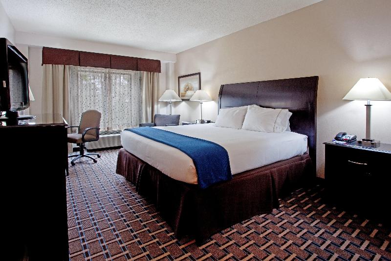 Стандартный Номер Кровать Кинг, Holiday Inn Express Hotel & Suites Hope Mills Fayetteville Airport, An Ihg