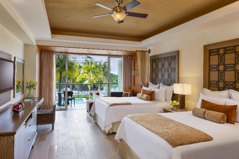 سوئیت جونیور با چشم‌انداز باغ, Dreams Vallarta Bay Resorts & Spa   All Inclusive