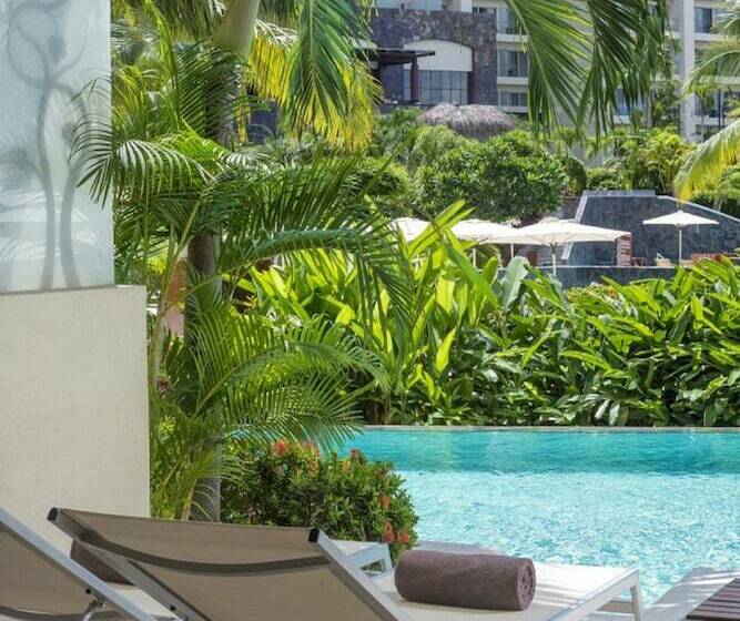 سوئیت جونیور با تخت بزرگ, Dreams Vallarta Bay Resorts & Spa   All Inclusive