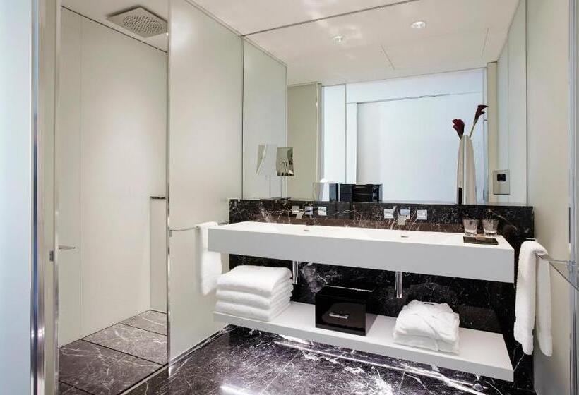 Номер Superior Вид на Город, Me London By Melia   Covent Garden