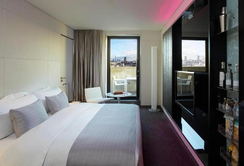 Номер Superior Вид на Город, Me London By Melia   Covent Garden