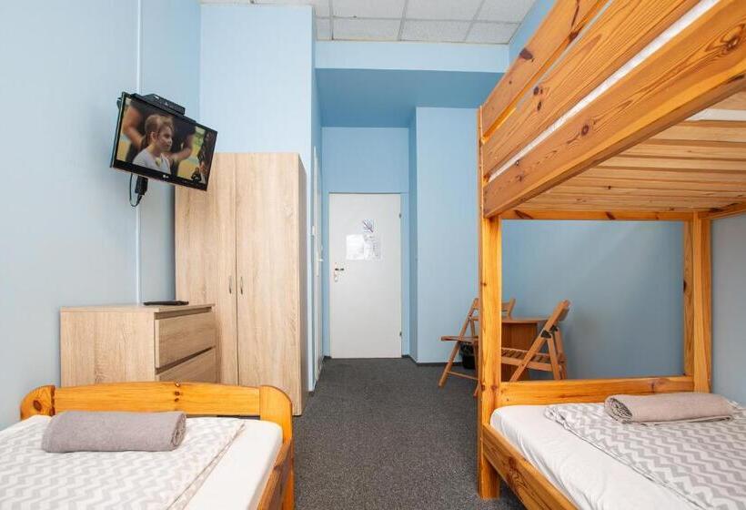 غرفة قياسية رباعية, Moon Hostel Wrocław