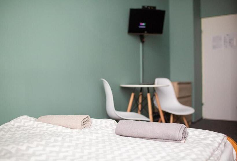 غرفة قياسية فردية, Moon Hostel Wrocław