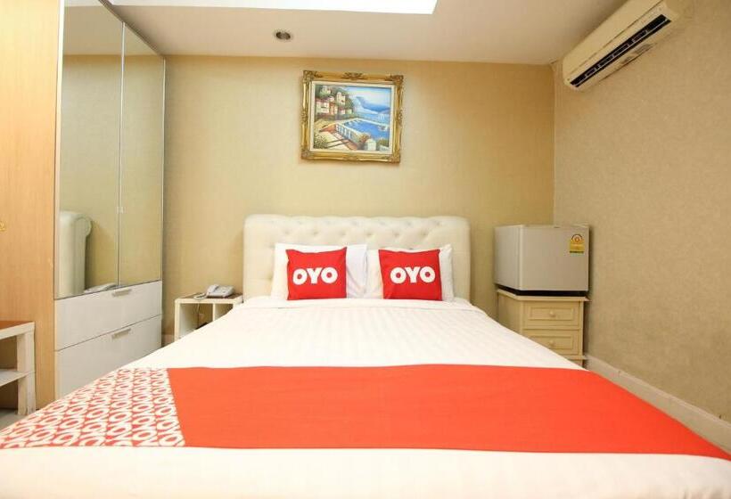 Quarto Economy, Diamond Residence Silom