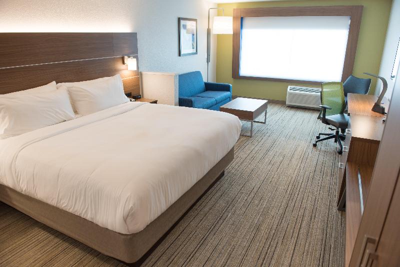 장애인을 위한 스위트, Holiday Inn Express Hotel & Suites East Lansing, An Ihg