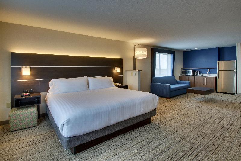 Номер Deluxe Кровать Кинг, Holiday Inn Express Hotel & Suites Morris, An Ihg