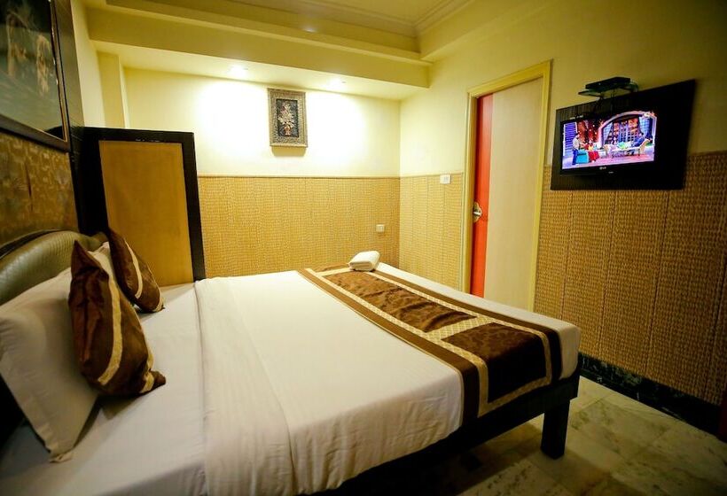 Номер Deluxe, Moti Palace