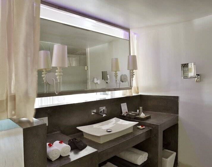 Номер Deluxe, The Park Calangute Goa