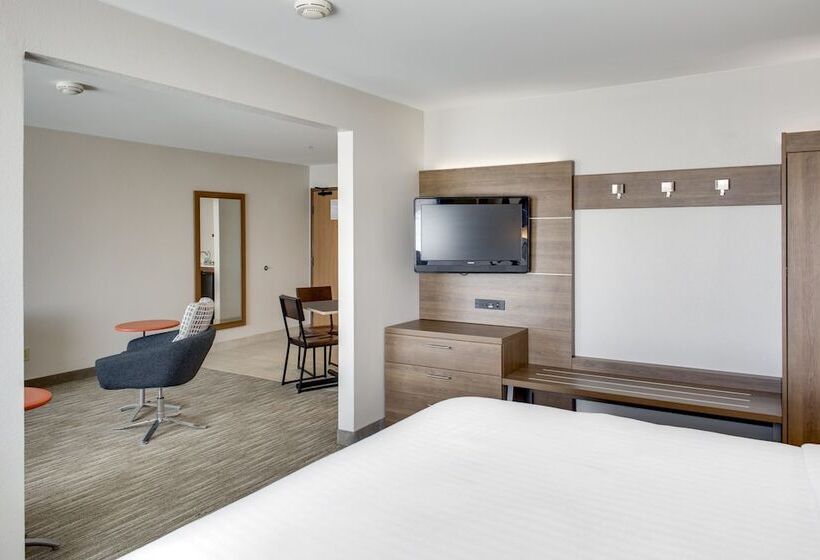 Люкс, Holiday Inn Express Hotel & Suites Chickasha, An Ihg