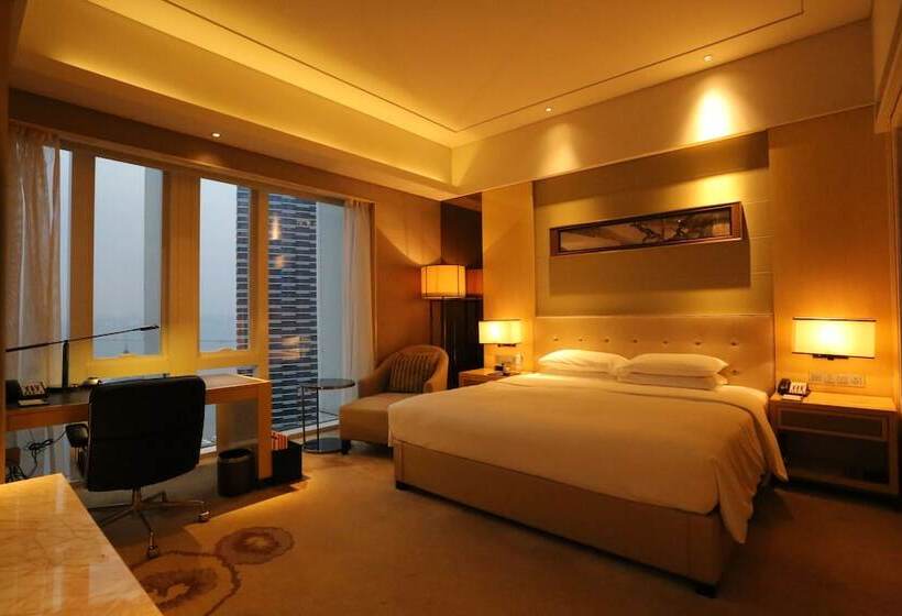 اتاق اجرایی, Hilton Dalian