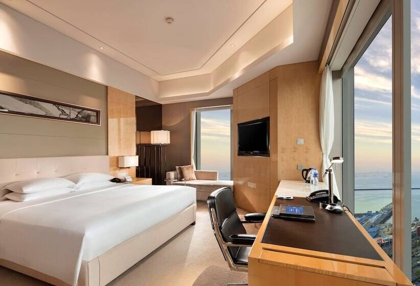 اتاق اجرایی, Hilton Dalian