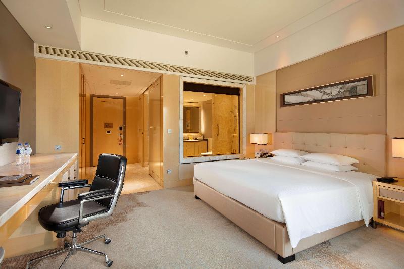 اتاق استاندارد با تخت بزرگ, Hilton Dalian