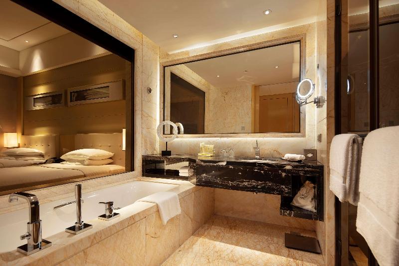 اتاق لوکس با چشم‌انداز, Hilton Dalian