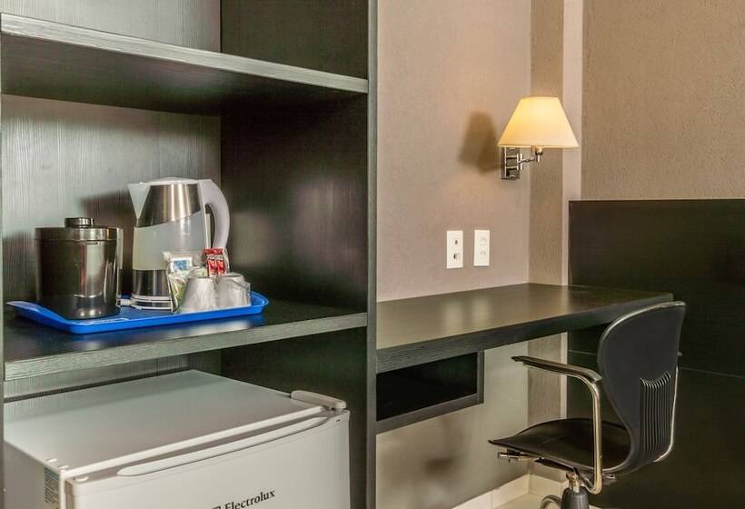 스탠다드 룸 더블 침대 2개, Hilton Garden Inn Maceio