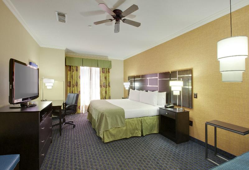 חדר סטנדרט עם מיטת קינג, Holiday Inn Houston East Channelview, An Ihg