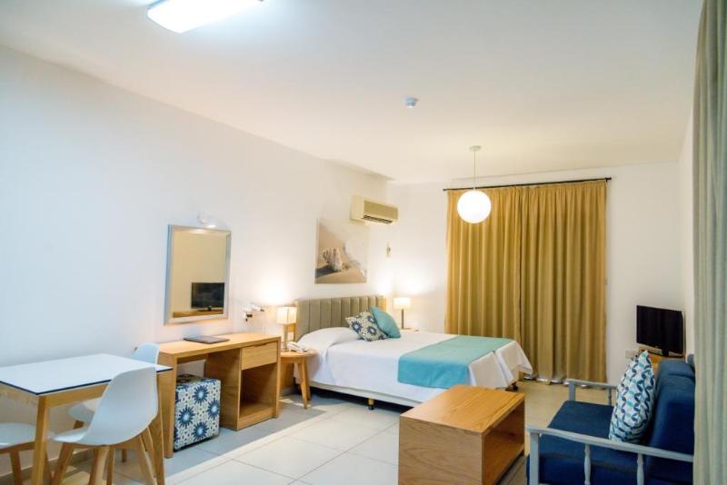Люкс Адаптированный для Инвалидов, Holiday Inn Express & Suites Logan, An Ihg