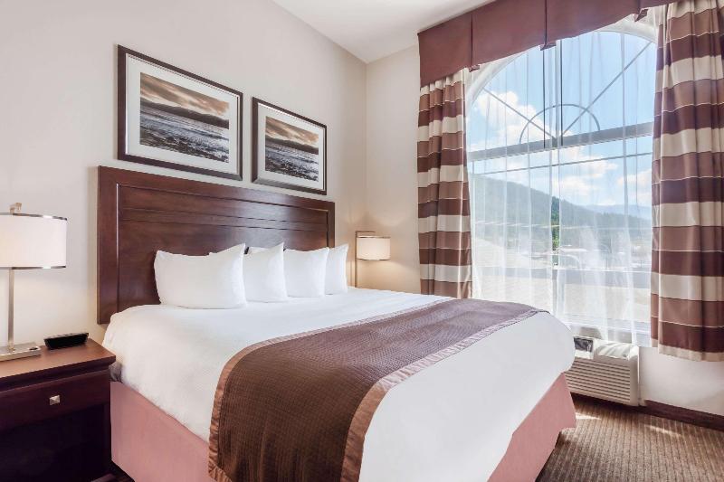 Номер Стандарт Кровать Кинг Адаптированный для Инвалидов, Holiday Inn Express & Suites Logan, An Ihg