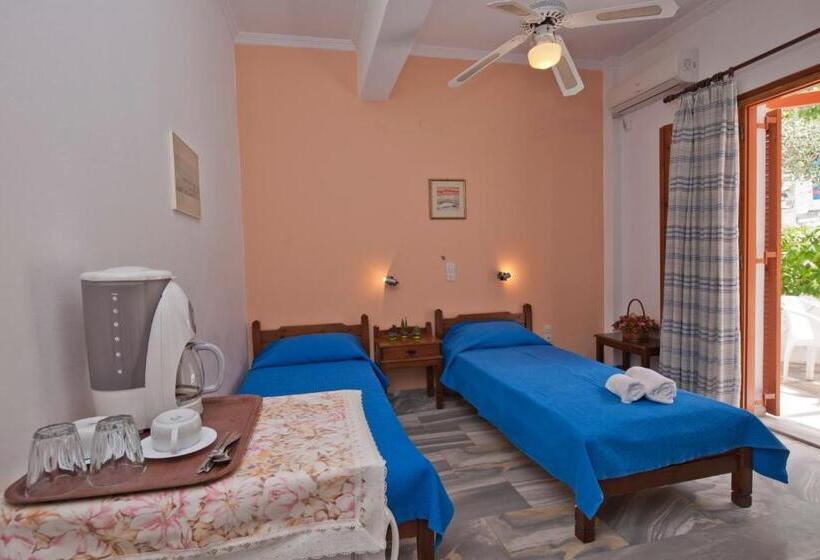 اتاق استاندارد, Marisa Rooms