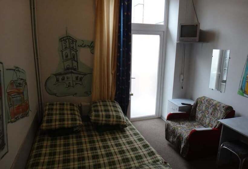 غرفة قياسية, Mister Hostel
