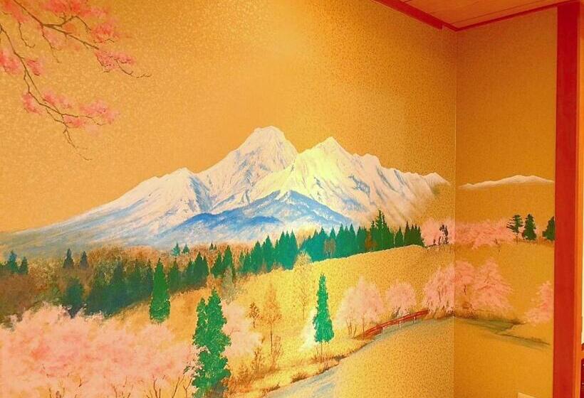 패밀리 스위트, Hoho A Hotel Overlooking The Echigo Plain And The Yahiko Mountain Range Formerly Hotel Oohashi Yakat