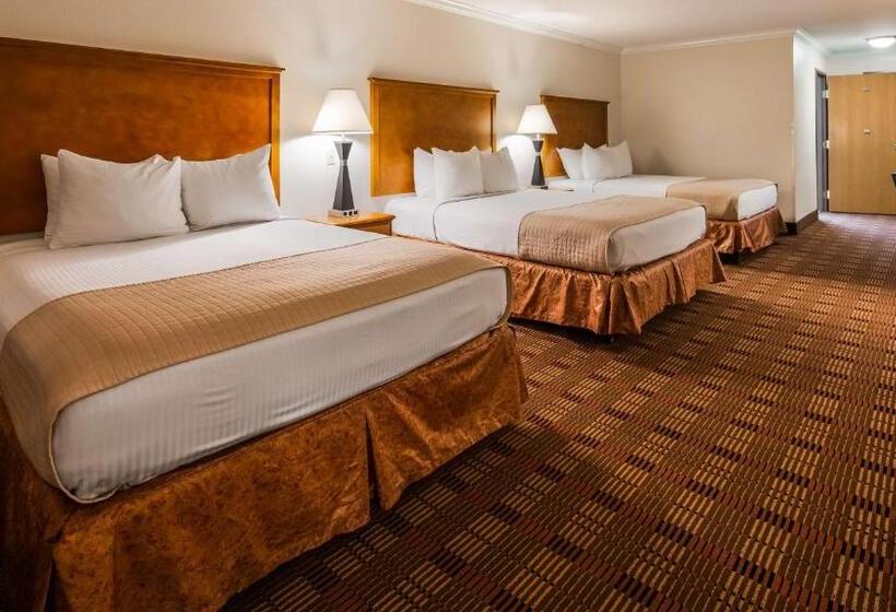 Номер Стандарт Адаптированный для Инвалидов, Best Western Clubhouse Inn & Suites