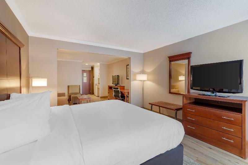 Люкс Кровать Кинг, Best Western Liverpool Syracuse Inn & Suites